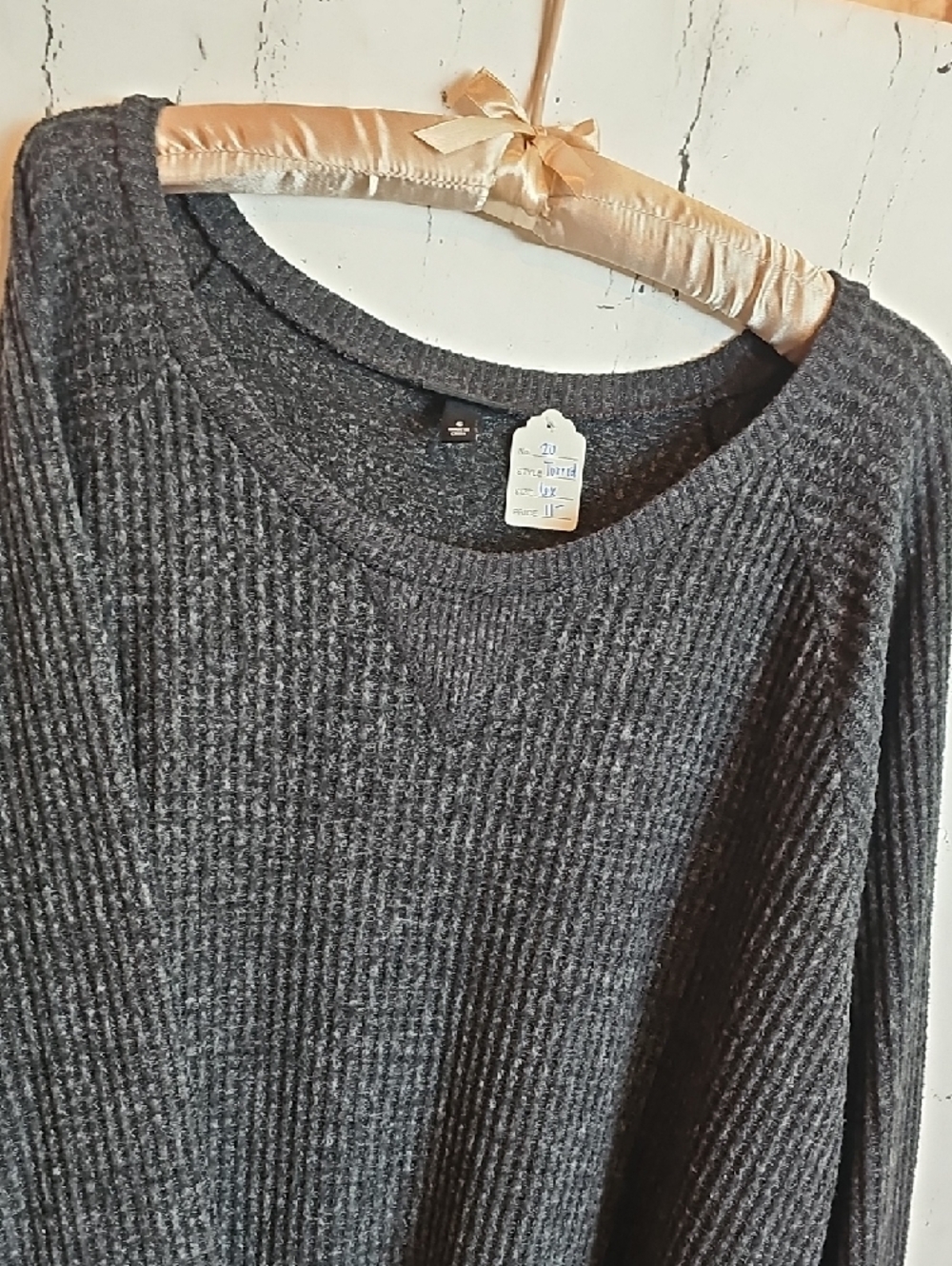 torrid Charcoal Ribbed Crewneck Sweater (20) - Picture 2 of 3